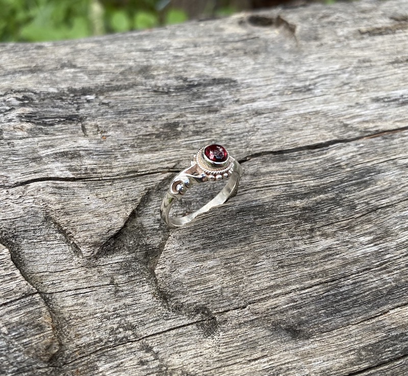 Garnet Dragonfly Ring | Ozmomo Jewellery